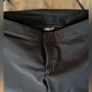 Large black north face ski snowboard pants